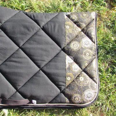 Dressage saddle pad 1