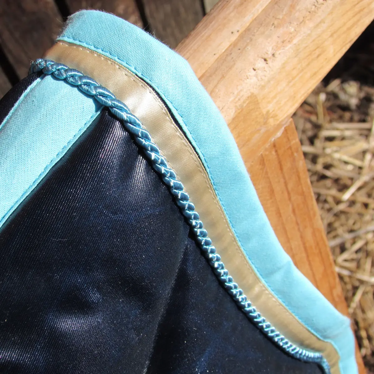 Black pony saddle pad 2