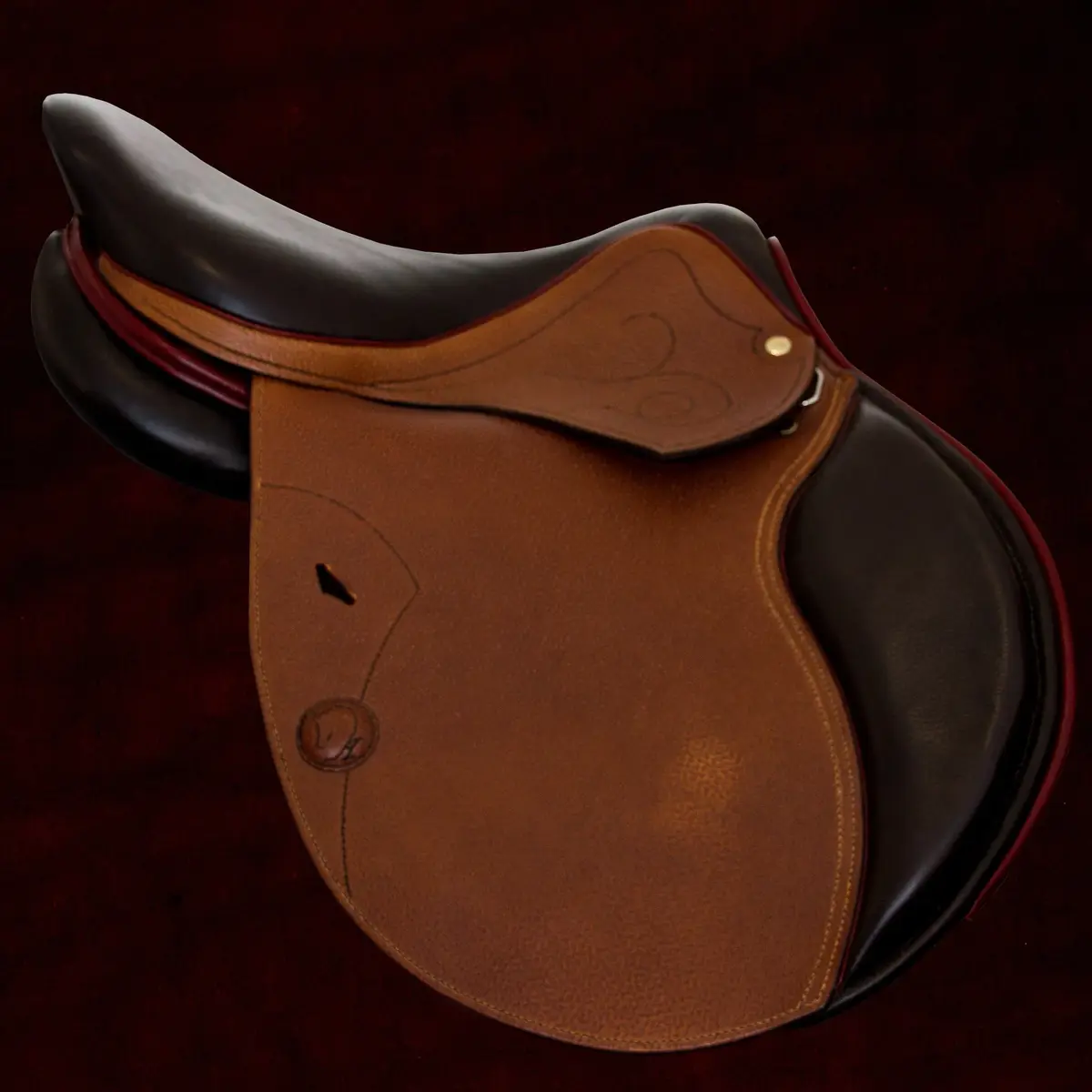 Made-to-measure English saddle for all disciplines 3