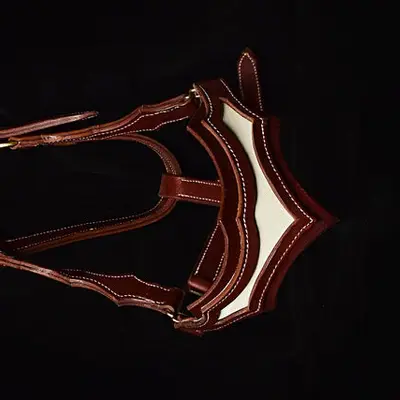 Spanish-style halter 3