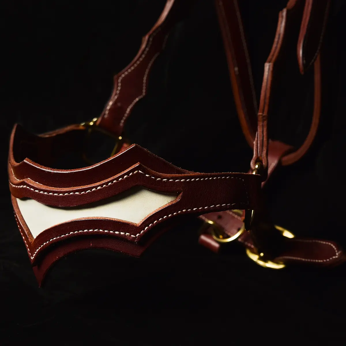 Spanish-style halter 5