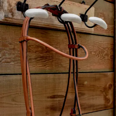 Round-stitched snaffle bridle 1