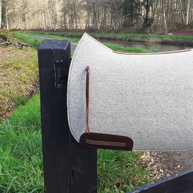 Felt trail riding saddle pad 5