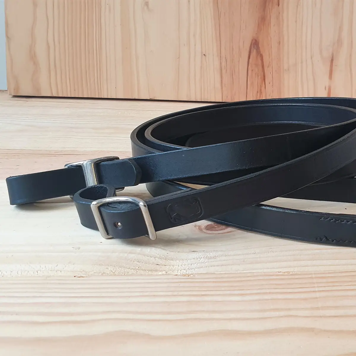 Smooth leather reins