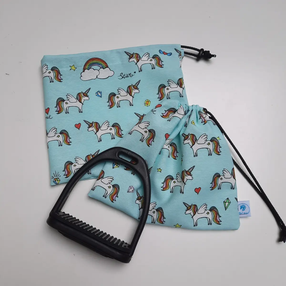 Pochettes / housses d'étriers licornes turquoises