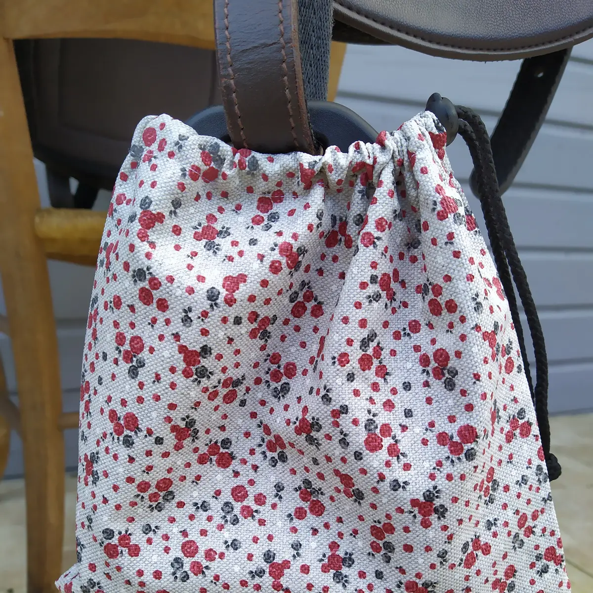 Waterproof floral stirrup bags/covers