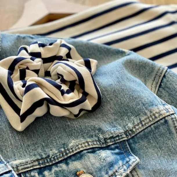 Fanny nautical scrunchie 3