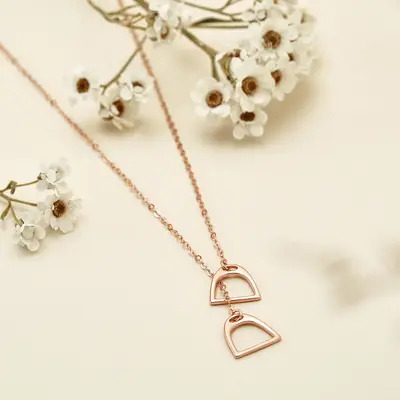 Mustang necklace 3