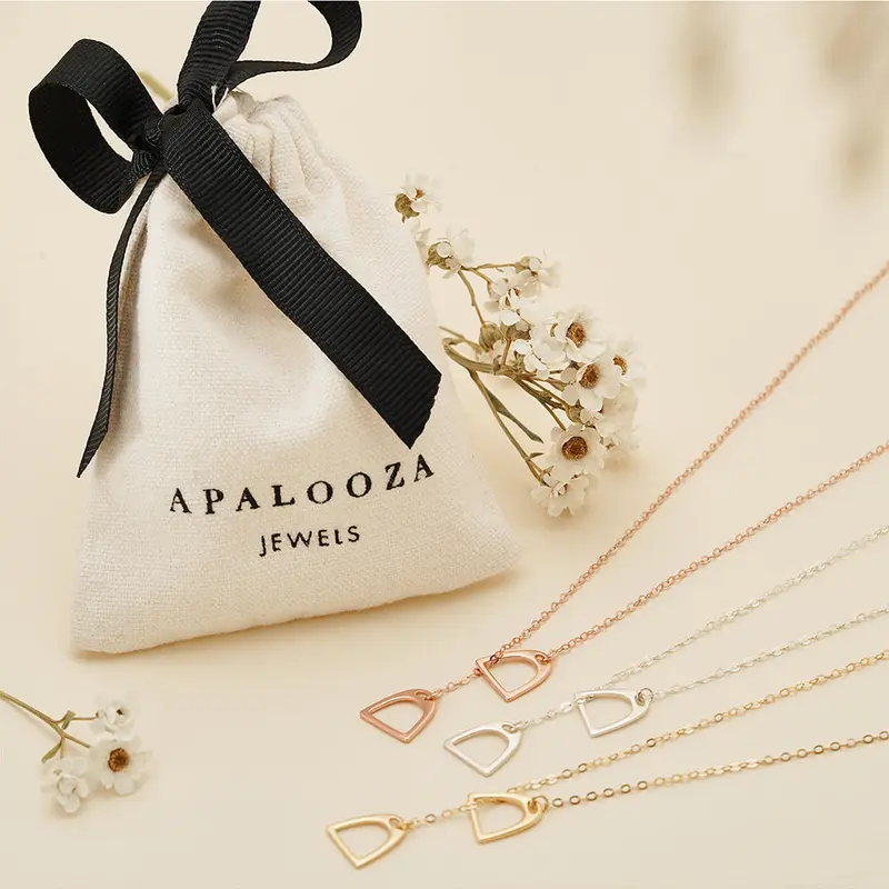 Mustang necklace 4