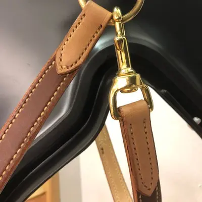 Two-tone leather halter 5