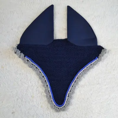 Customisable mid-length fly veil with 2 cord trims 2