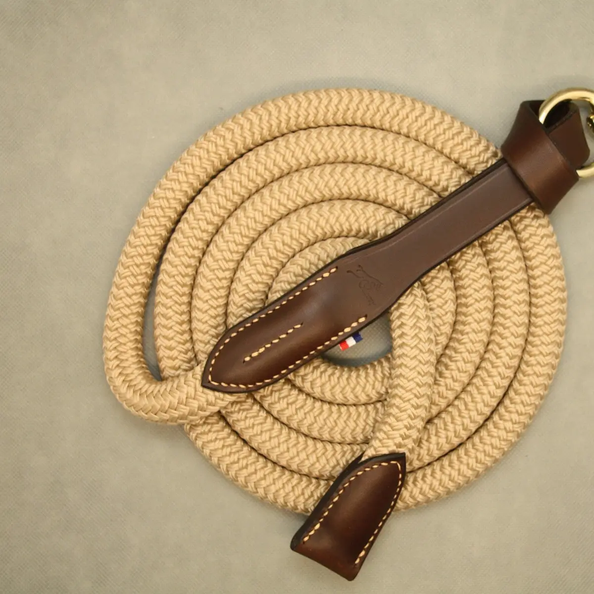 Leather and rope lead rope
