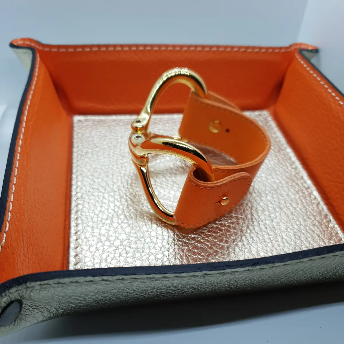 Gold-plated 'double bit' leather and steel bracelet 2