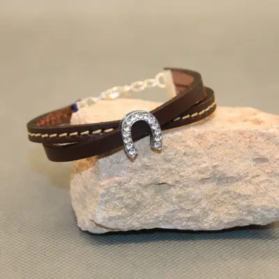 Horseshoe bracelet 3