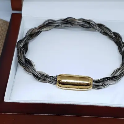 'Pill' horse hair and steel bracelet 4