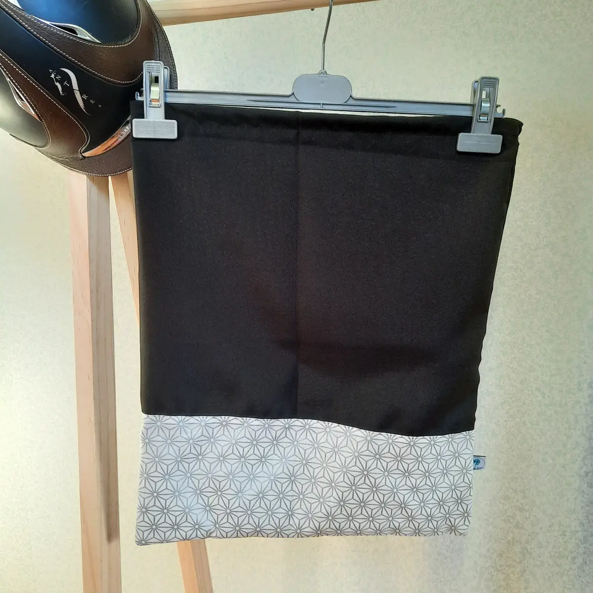 Two-tone black and silver stars helmet bag