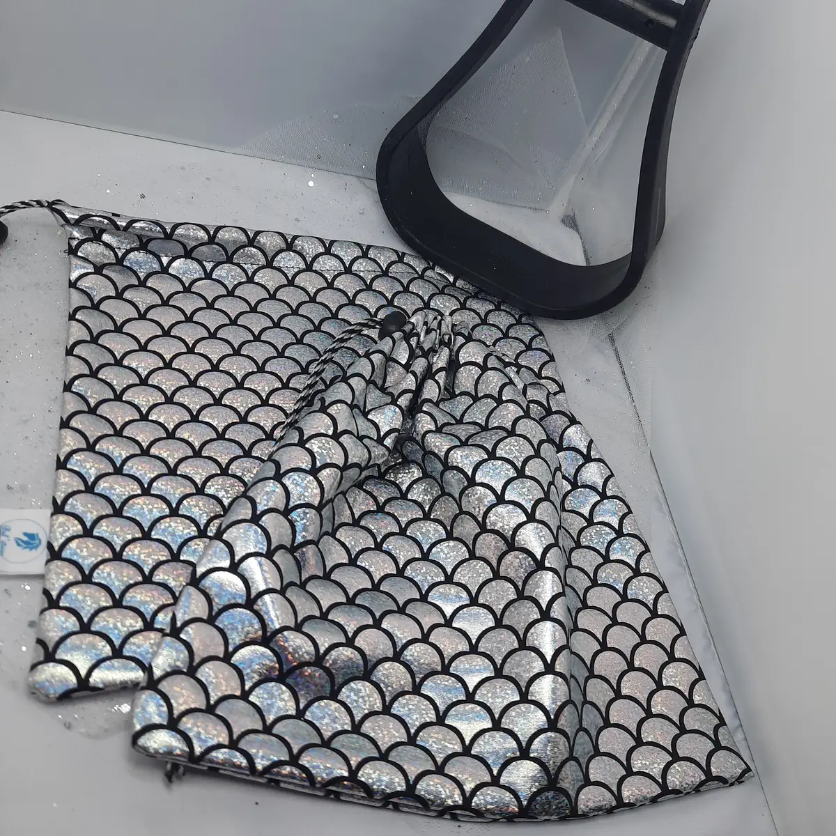 Pochettes / housses d'étriers écailles argent