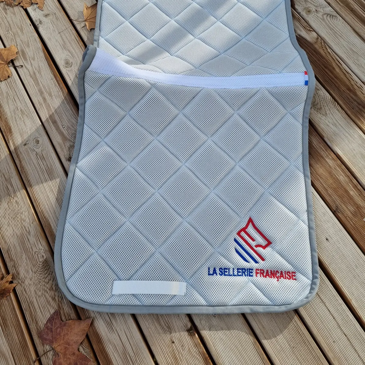 Official Mesh Dressage Saddle Pad La Sellerie Française 3
