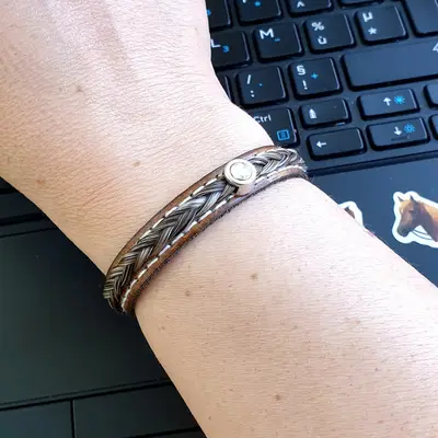 leather-and-hair-bracelet-with-rhinestones 4