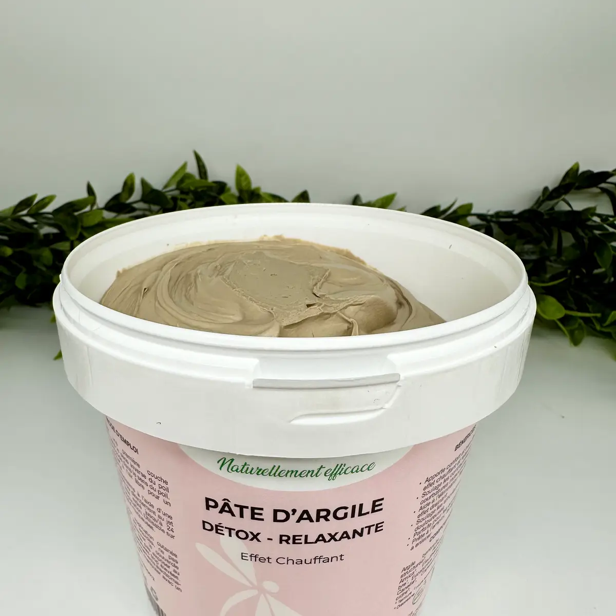 Relaxing Detox Clay Paste 2